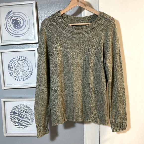 Carolyn Taylor Sweaters - Carolyn Taylor Women’s Long Sleeve Green Sweater Button Detail Size L